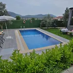 Olive Garden House Βίλα