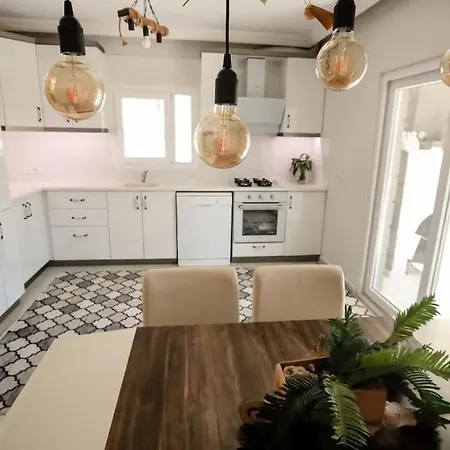 Olive Garden House 빌라 페티예