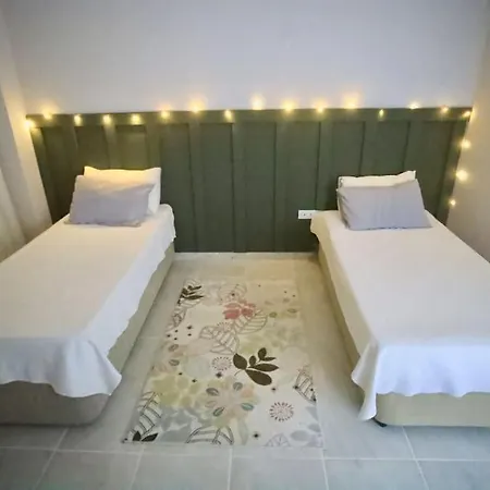 Olive Garden House 페티예